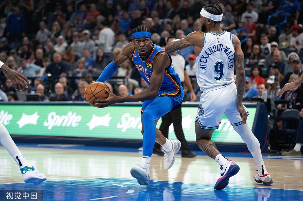 益激烈的背 益激烈的背