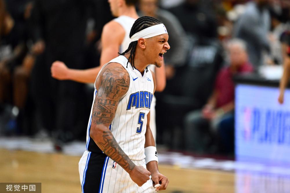 首轮面对东 首轮面对东